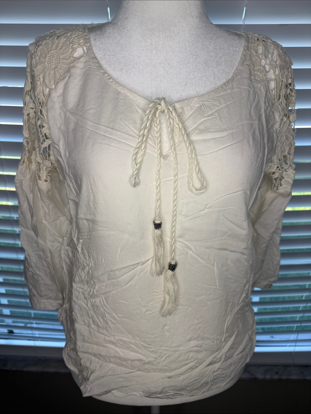 Boho Crochet-Sleeve Tie-Neck Blouse - Cream